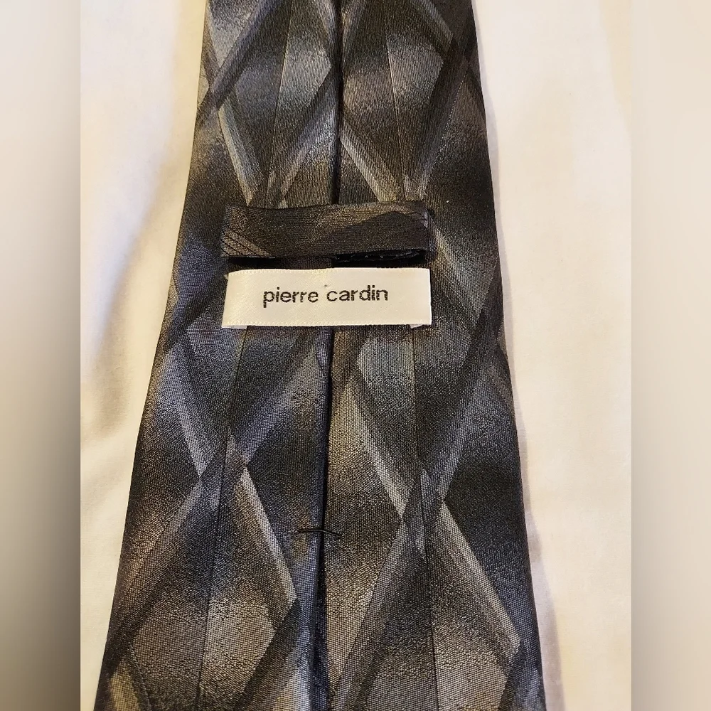 Pierre Cardin 100% Silk Geometric Black and Gray Tie